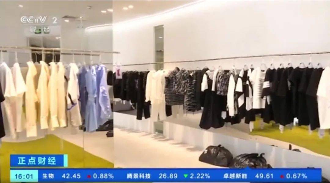 深圳华强北手机批发:服装行业热了，订单大增！ 服装工厂用工需求激增，订单已排到两个月后
